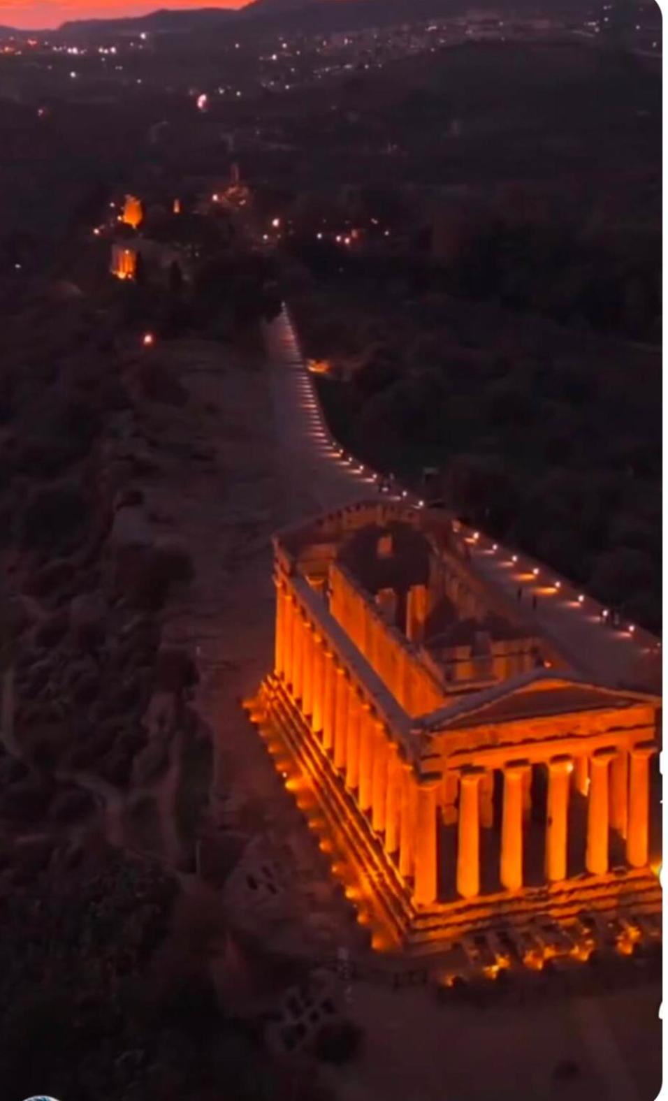 Апартаменты La Porta Dei Venti Агридженто Экстерьер фото
